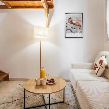 Avec Mezzanine #nation #voltaire Apartment *